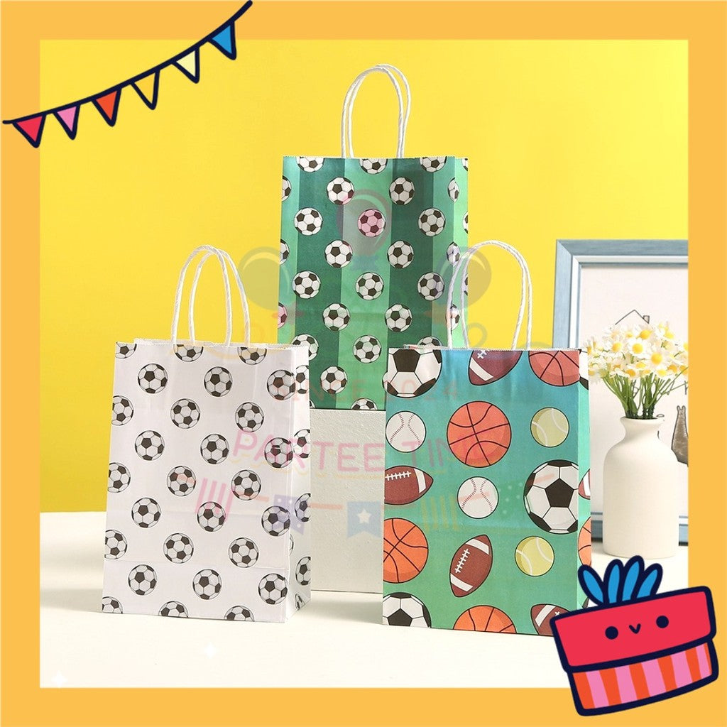 ParteeTime Birthday Kids 1pcs Football Party Favor Gift Bags with Handle Paper Bag Doorgift Packaging Goodies Bag Gift